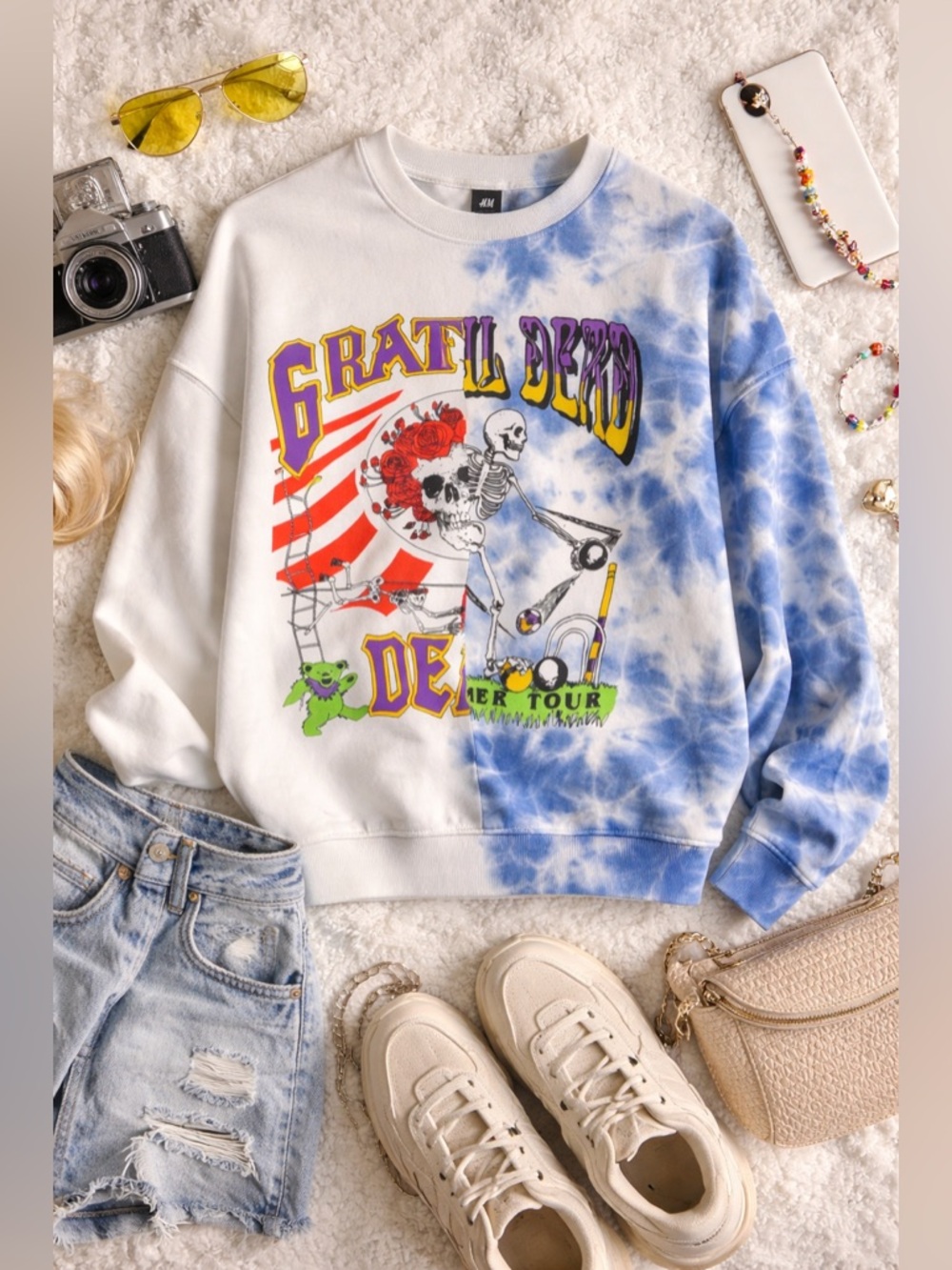 H&M White Logo Crewneck Sweatshirt Casual Basic Pullover